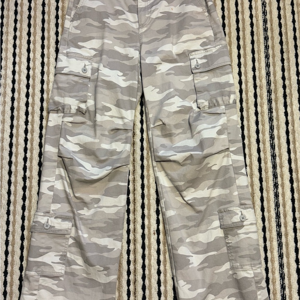 Wild Fable Beige Camouflage Cargo Pants